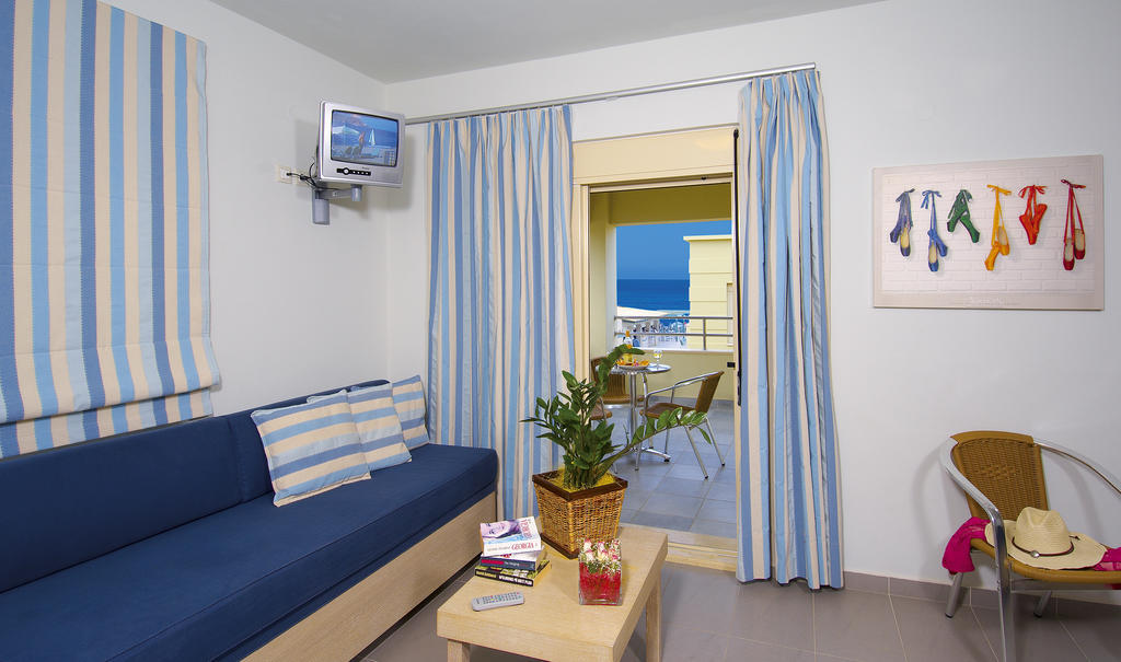 Lissos Beach Platanias  Ruang foto