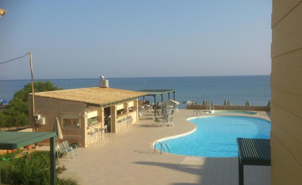 Lissos Beach Platanias  Bagian luar foto